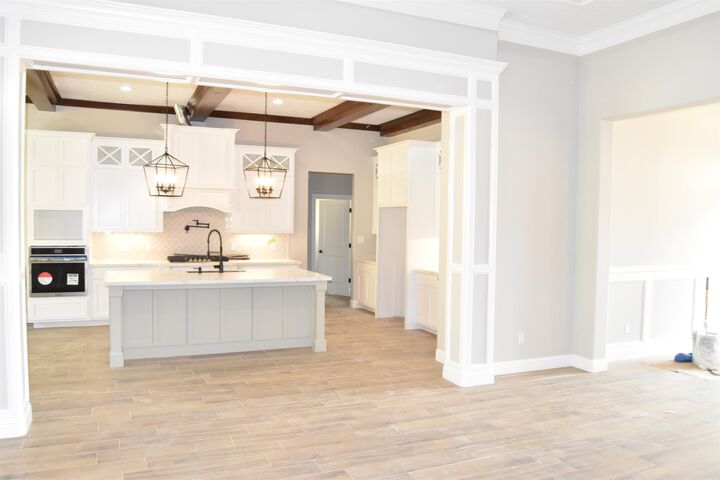 Property Photo: 1290 Kalas Circle TX 77657