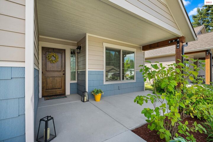 Property Photo: 655 E Valley St S ID 83822