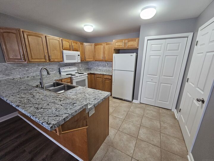Property Photo: 136 Meridian Street 110 CT 06340
