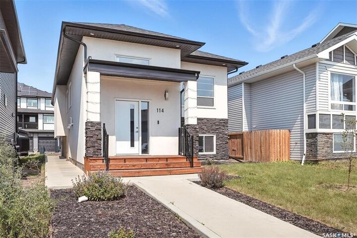 Property Photo: 114 Bolstad Way SK S7W 0Y1