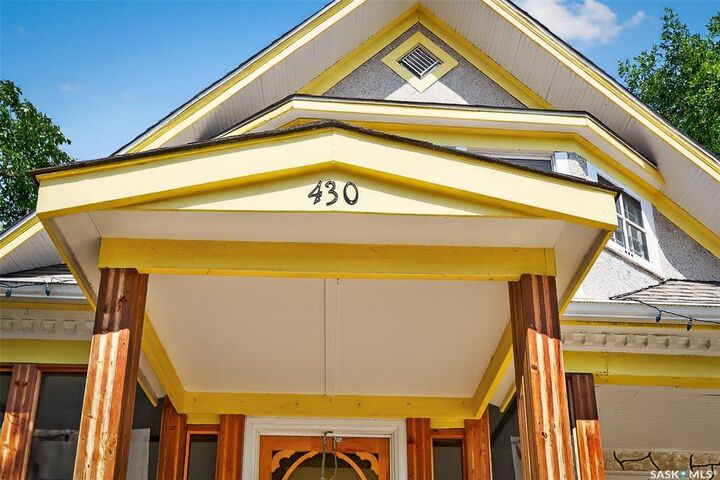 Property Photo:  430 Ominica Street W  SK S6H 1X8 