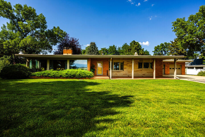 Property Photo:  935 Pioneer Road  WY 82801 
