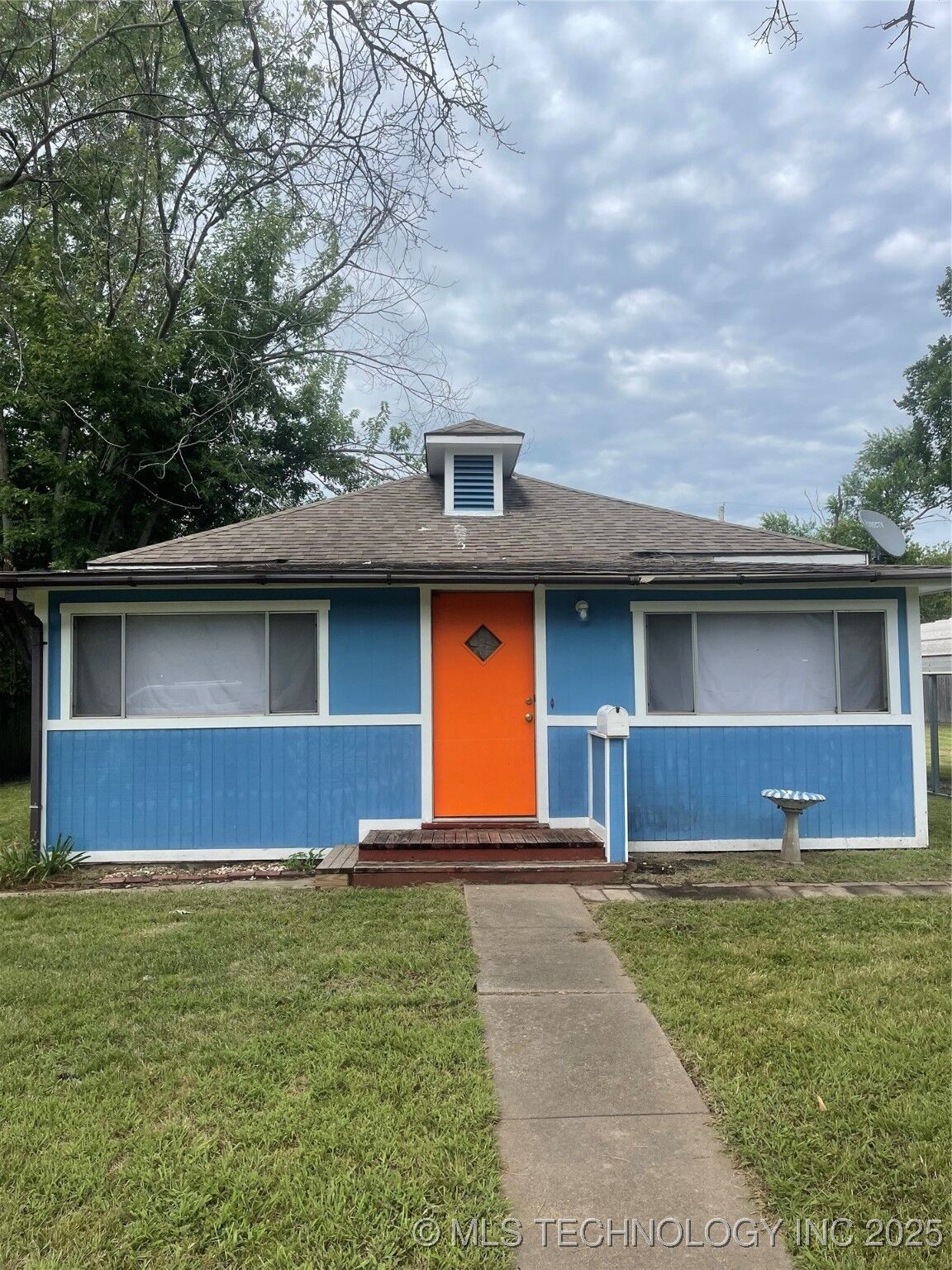 Property Photo:  428 S Hickory Street  OK 74048 
