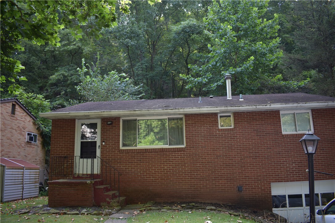 Property Photo: 995 Saxonburg Blvd PA 15116