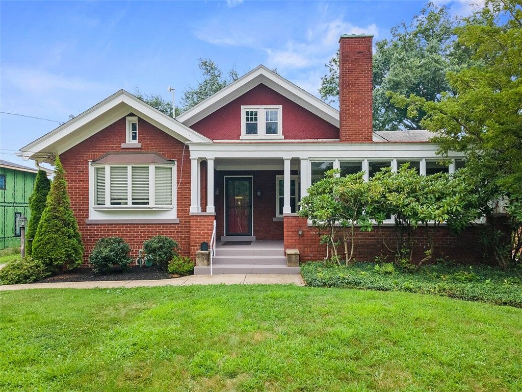 Property Photo: 1090 Washington Rd PA 15228