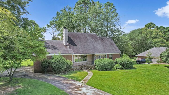 Property Photo:  2710 Somerset Drive  GA 31721 