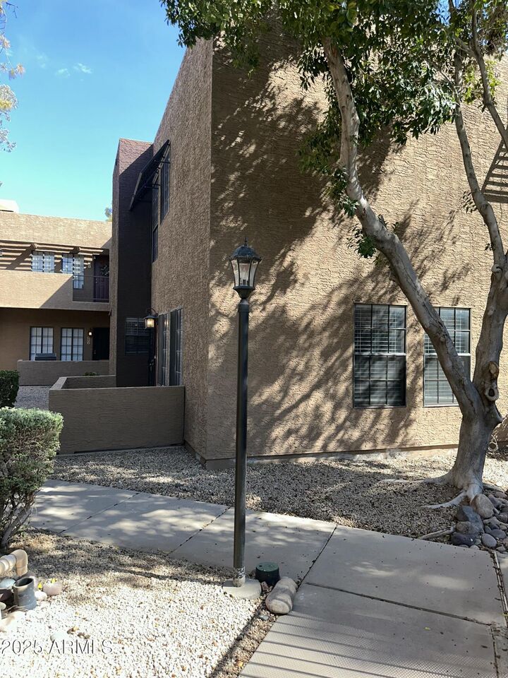 Property Photo: 1245 W 1st Street 123 AZ 85281