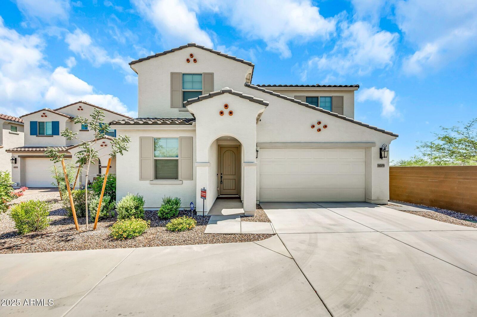 Property Photo: 9009 W Orange Drive AZ 85305