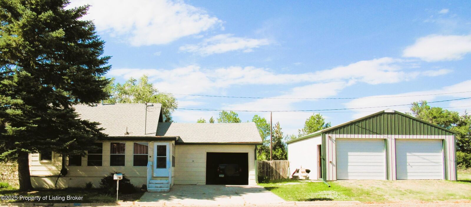 Property Photo: 502 5th Street ND 58649