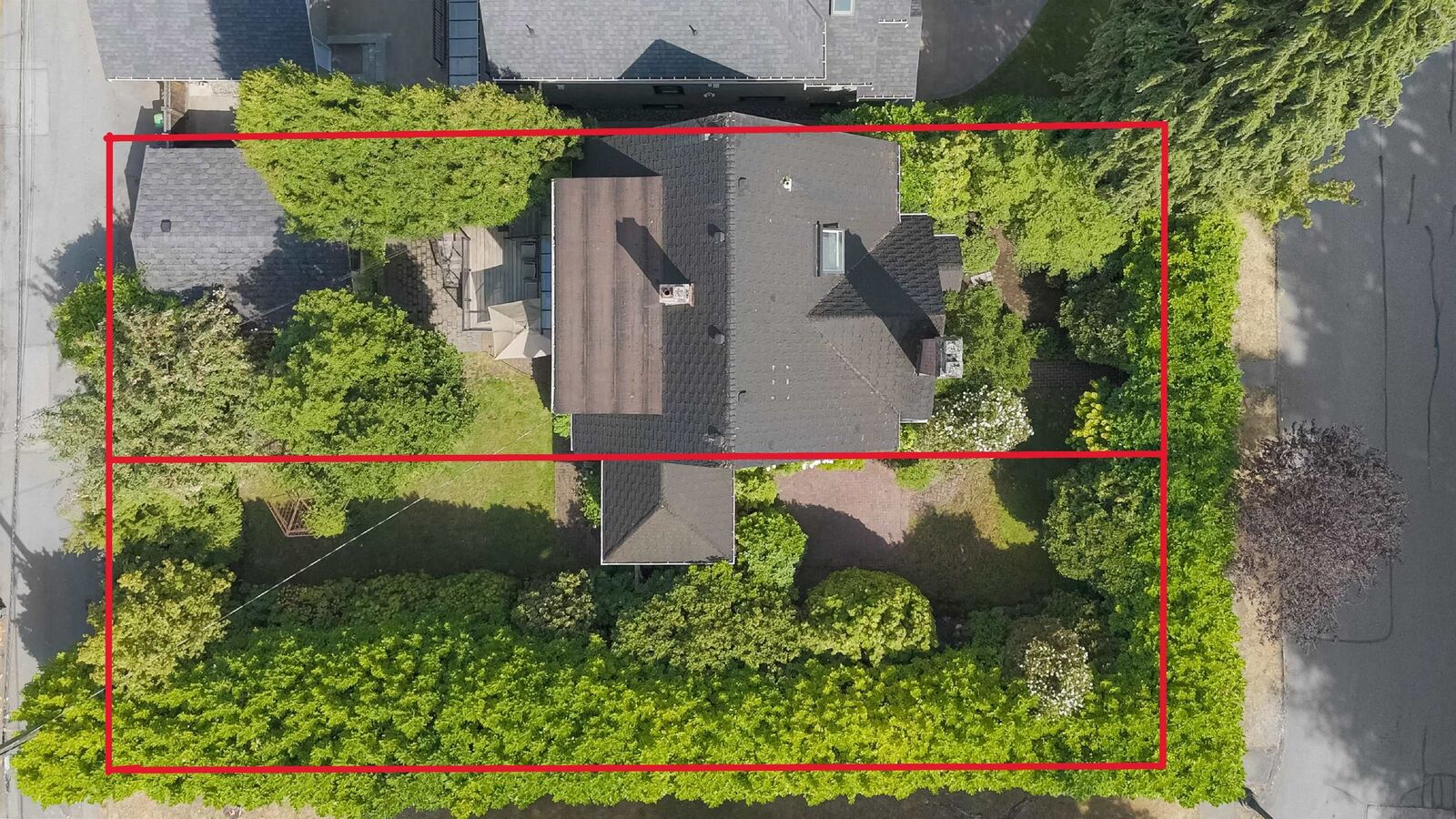 Photo de la propriété:  1897 W 37th Avenue  BC V6M 1N3 