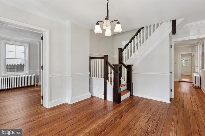 Property Photo:  195 E Evergreen Avenue  PA 19118 
