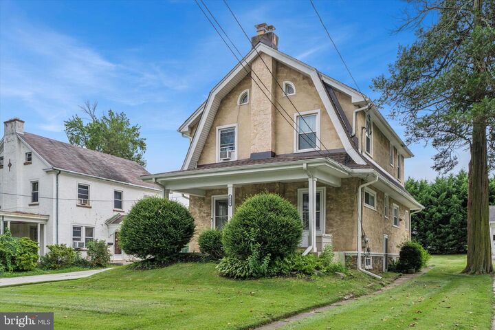 Property Photo: 633 E Manoa Road PA 19083