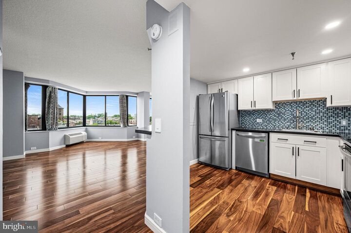 Property Photo: 2001 Hamilton Street 809 PA 19130