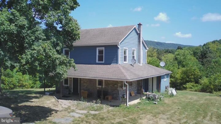 Property Photo:  36 King Drive  PA 17015 