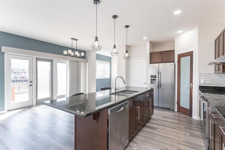 Property Photo: 22 Bluemeadow Road MB R3Y 0J5