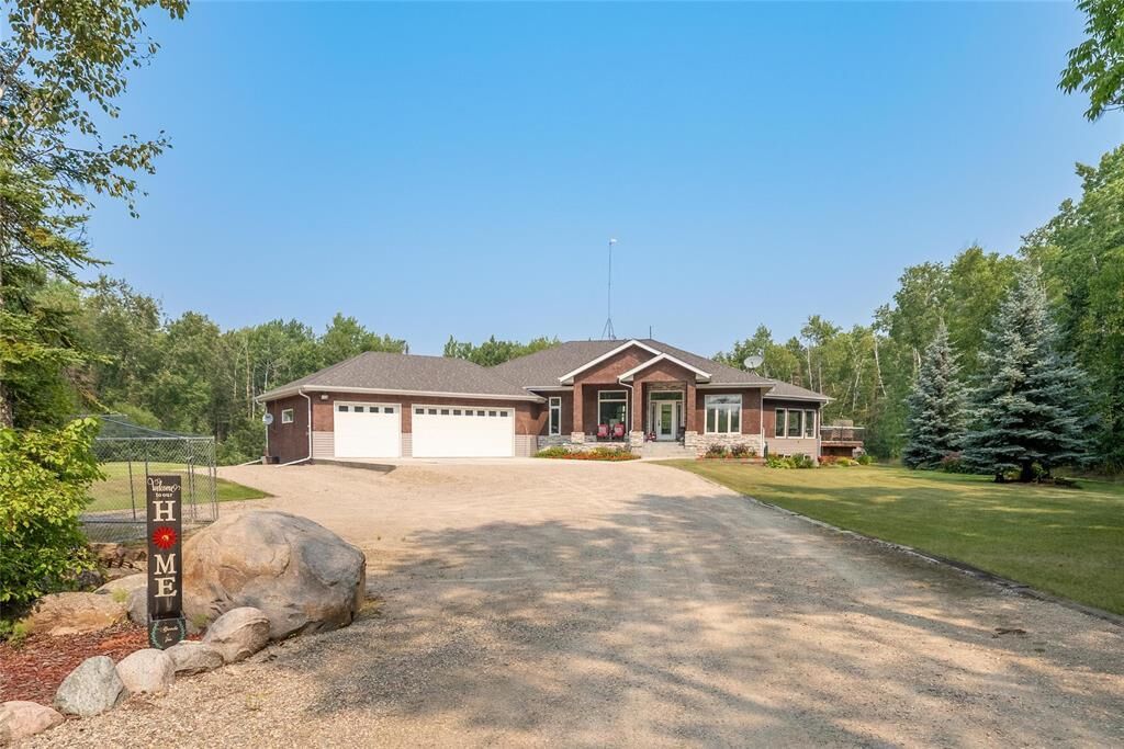 Property Photo: 38095 100N Road MB R0E 0B0