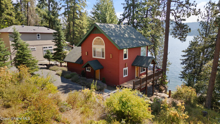 Property Photo: 6662 W Rockford Bay Rd ID 83814