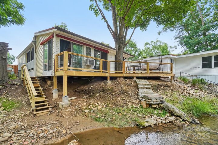 Property Photo:  39 Mallard Loop  NC 28785 