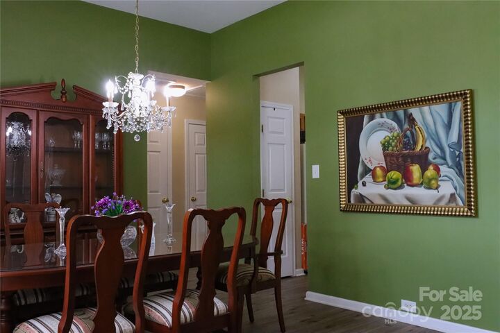 Property Photo: 5116 Sunburst Lane NC 28213