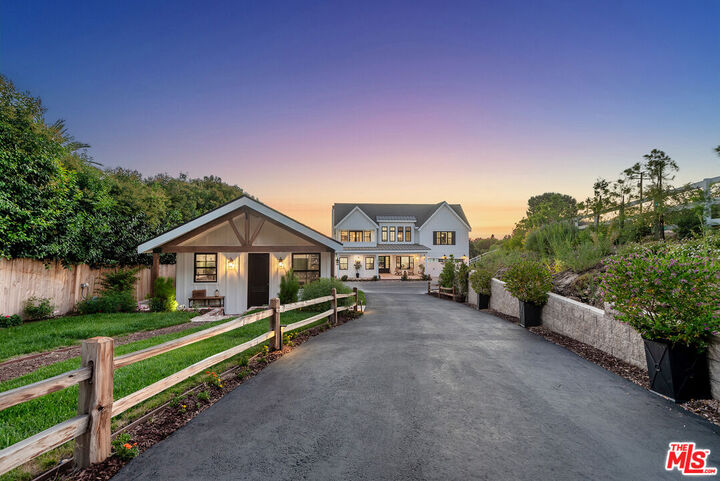 Property Photo:  1649 Hauser Cir  CA 91362 