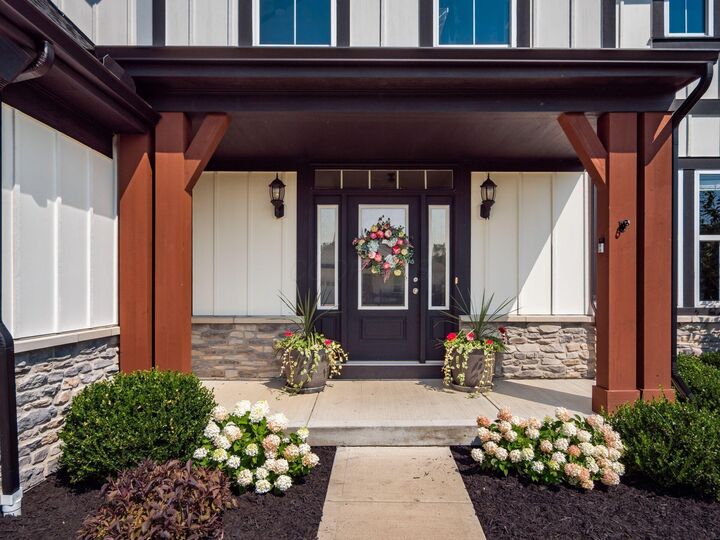 Property Photo:  7062 Scarlet Oak Drive  OH 43026 