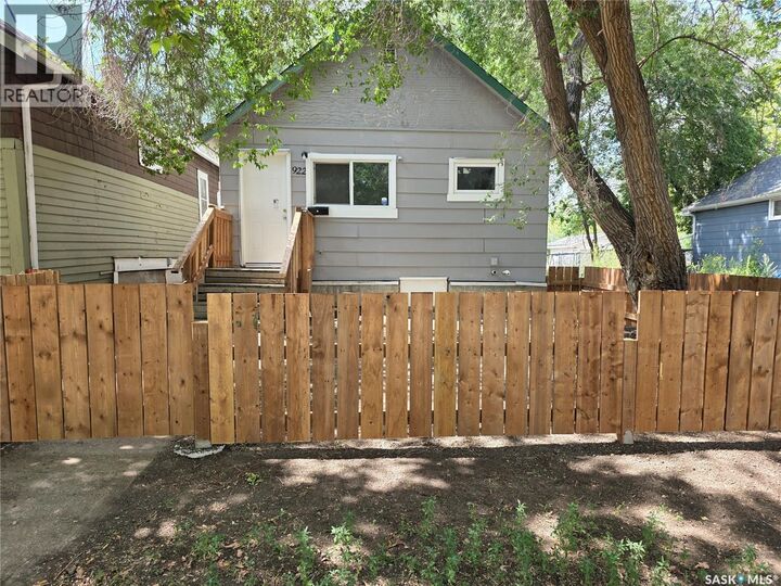 Photo de la propriété:  922 Retallack Street  SK S4T 2H1 