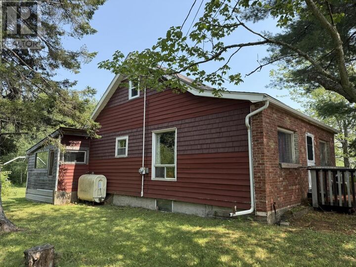 Photo de la propriété:  152 Cordova Street  NS B4H 2L1 