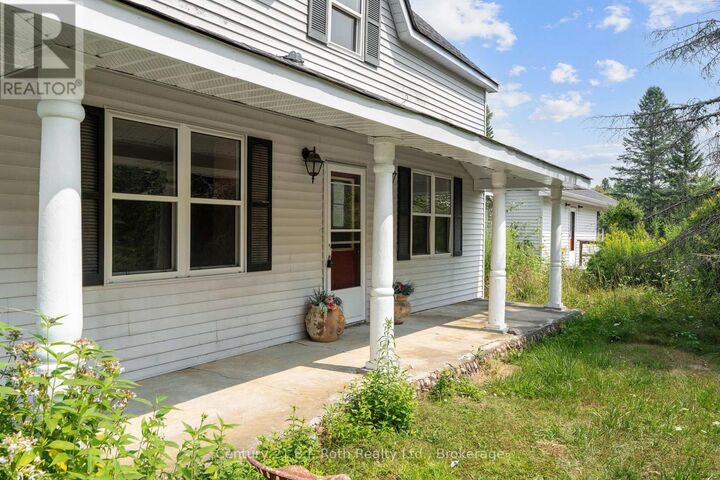 Photo de la propriété: 2377 Fraserburg Road ON P1L 1X3