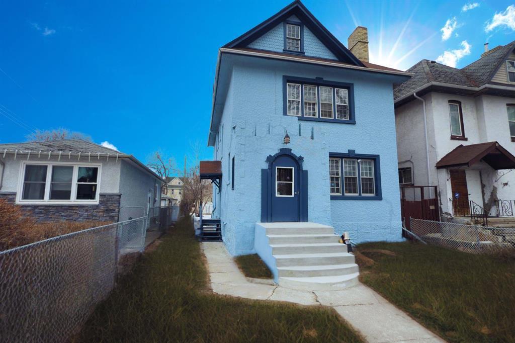 393 College Avenue  Winnipeg MB R2W 1M4 photo