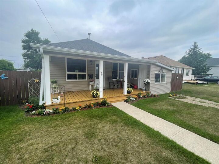 Property Photo: 29 Young Street MB R0K 0H0