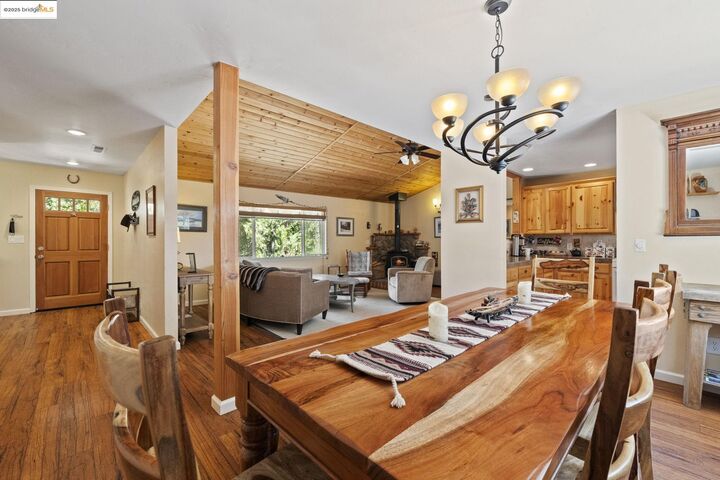 Property Photo: 22699 Tamarack Dr CA 95383