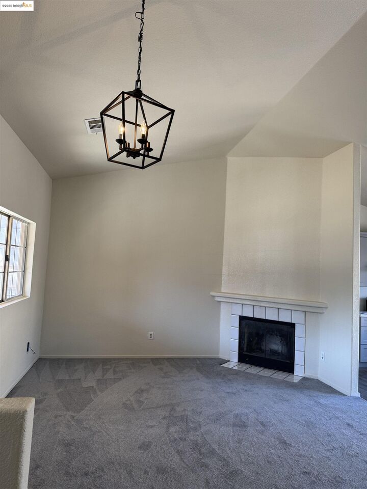 Property Photo:  2050 Grey Stone Dr  CA 95206