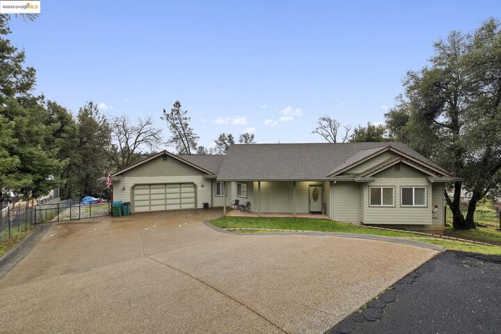21045 Diablo Ct  Sonora CA 95370 photo