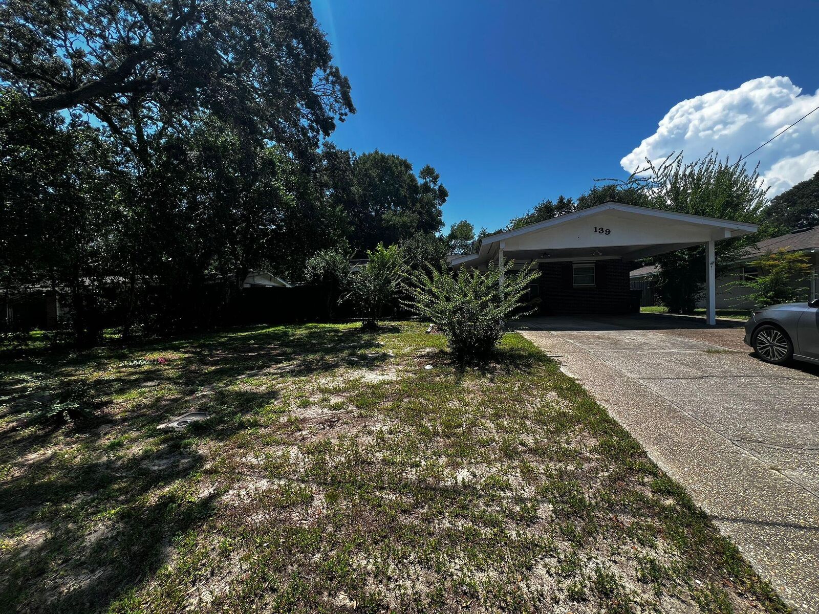 Property Photo: 139 NW Robinwood Drive FL 32548
