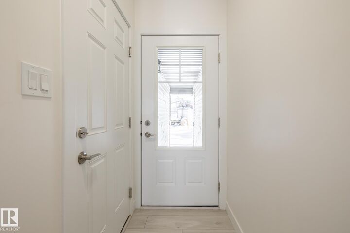 Photo de la propriété: 7110 Keswick Common SW 25 AB T6W 5P7