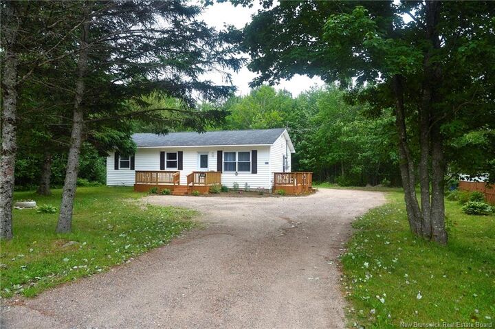82 Old Harvey Road — photo 1