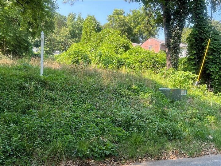 Property Photo: 2554 Etheridge Drive NW GA 30318
