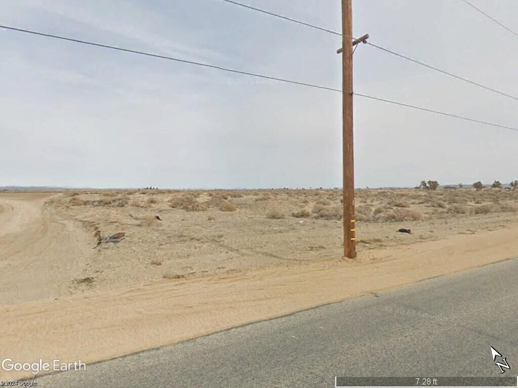 Property Photo:  Corner Avenue J And 77th St E  CA 93535 