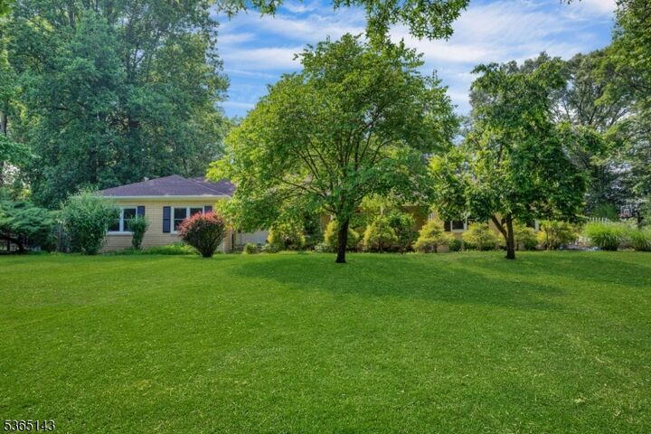 Property Photo: 7 Short Hills Ln NJ 07076
