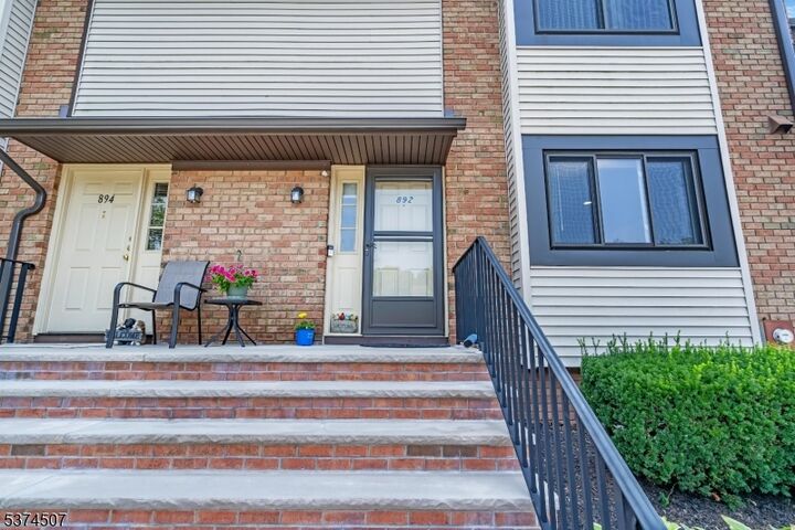 Property Photo: 892 Robin Rd NJ 08844
