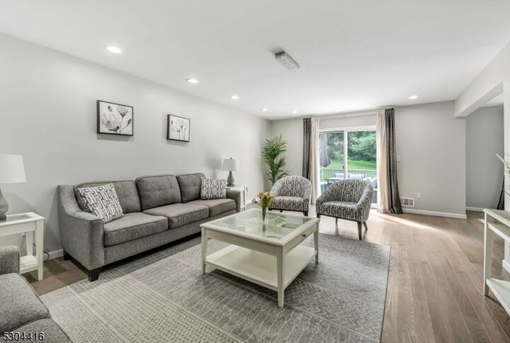 Property Photo:  11 Bowfell Ct  NJ 07470 