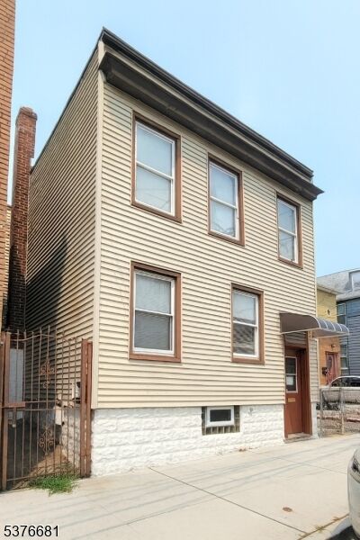 122 Cross St 2  Harrison Town NJ 07029 photo