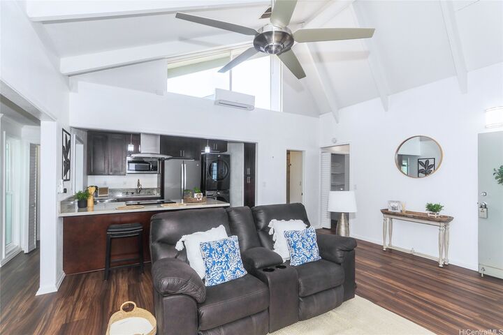 Property Photo:  94-559 Makohilani Street 1071  HI 96789 