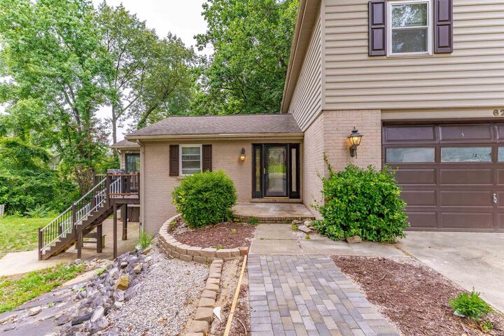 Property Photo:  624 Forest Park Drive  IN 47630-1583 