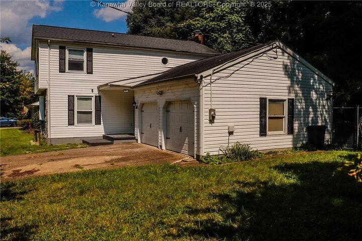 Property Photo:  726 Lower Donnally Road  WV 25304 