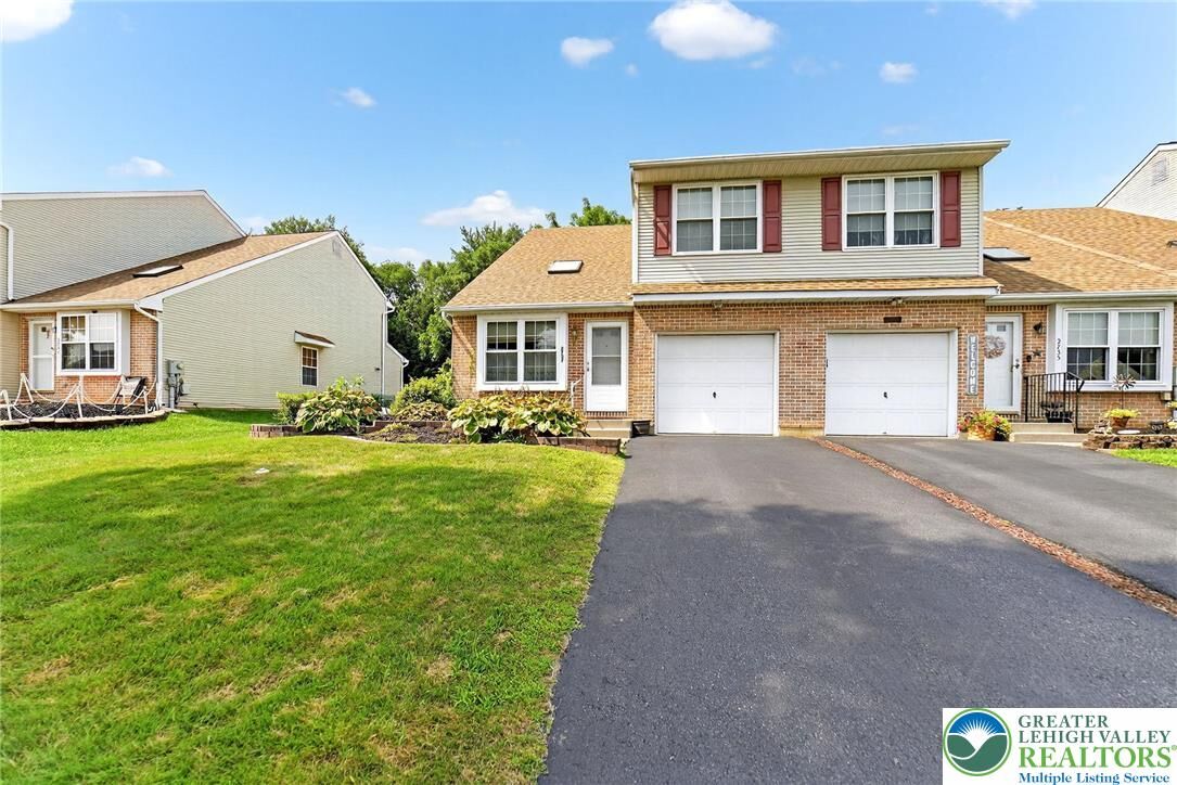 Property Photo: 2737 Tamlynn Lane PA 18045