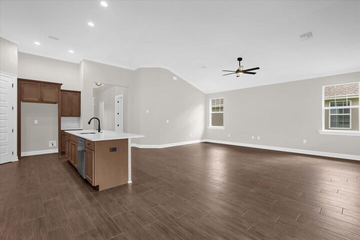 Property Photo: 7895 Lake James Boulevard FL 33810