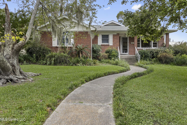 487 Oaklawn Place  Biloxi MS 39530 photo