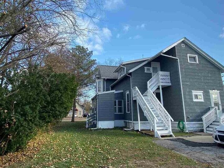 Property Photo: 306 N Elm Avenue MI 49202