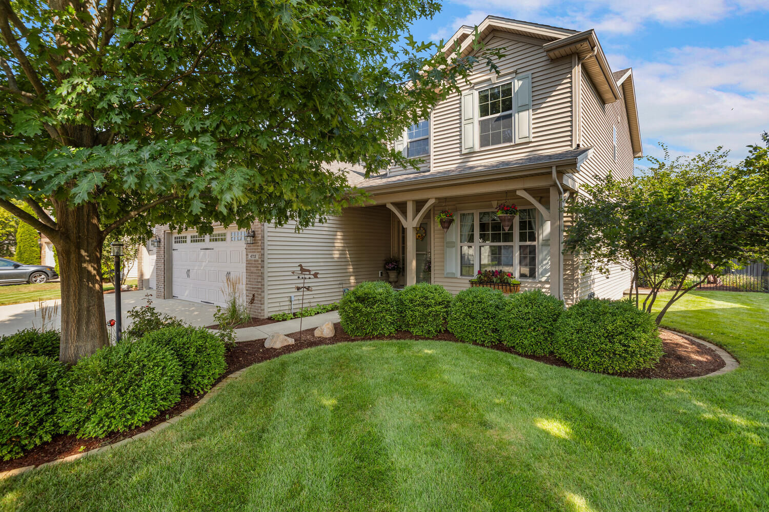 Property Photo: 4712 Watermark Drive IL 61822